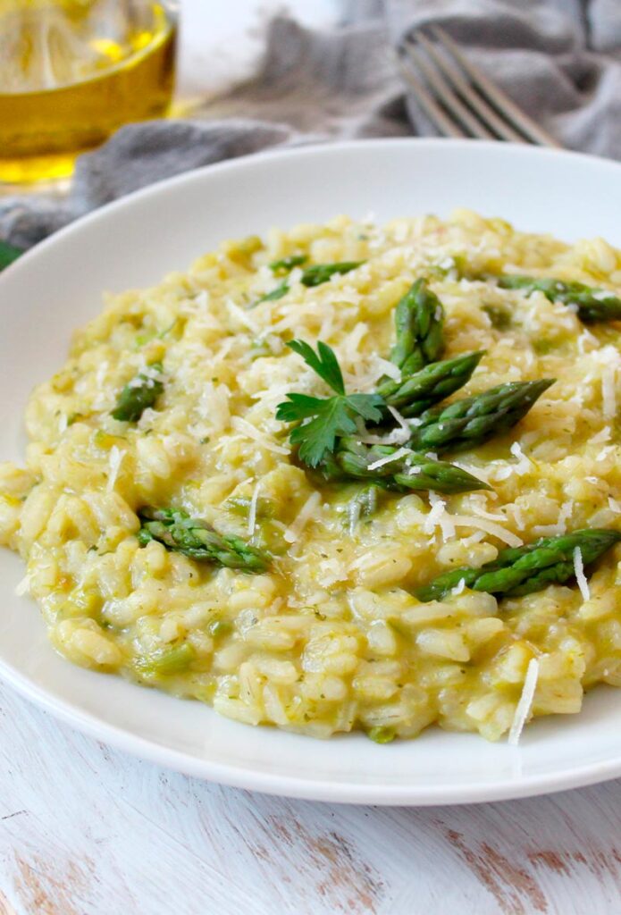 risotto con espárragos y limón de primavera recetas de primavera rápidas y fáciles