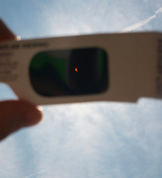 eclipse solar en aries 2025 las claves