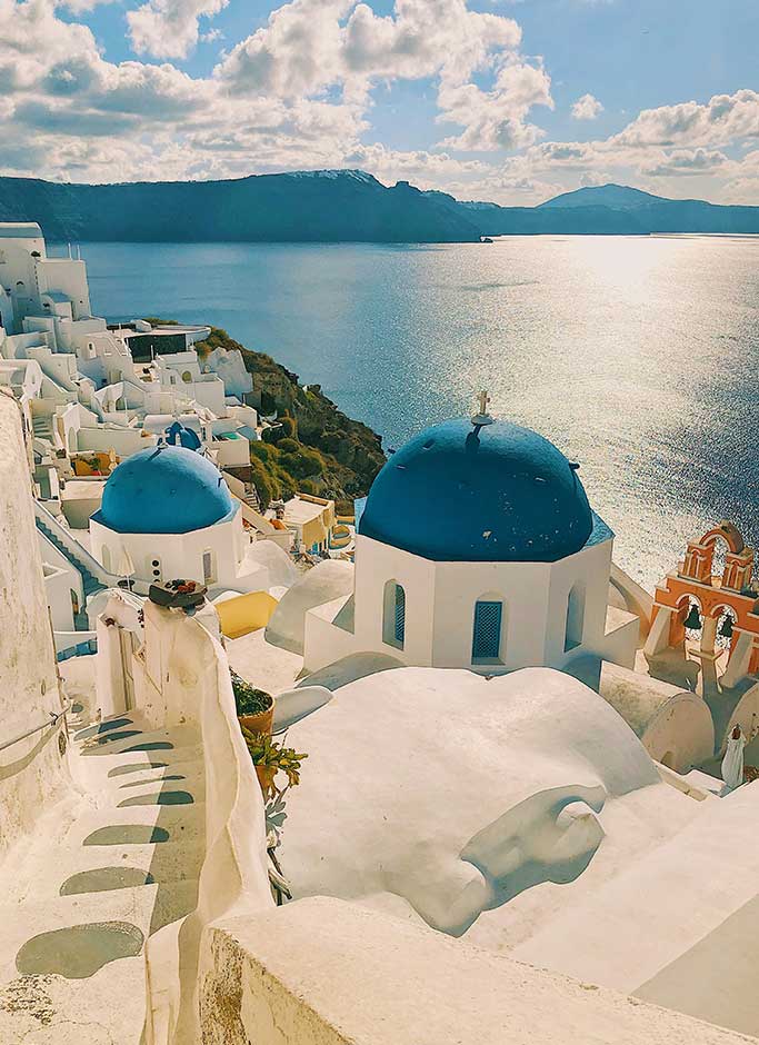 voyager cet été 2025 destination Grèce Santorin